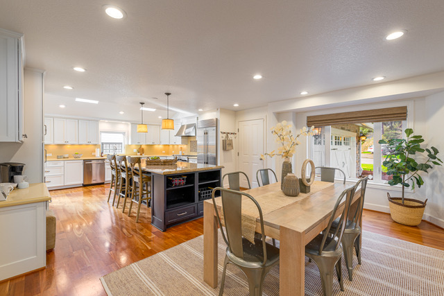 Lake Oswego Waterfront home gourmet kitchen and dining room